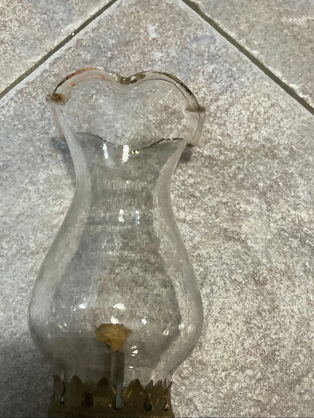 Vintage-Style Glass Hurricane Lamp - Clear and Pink